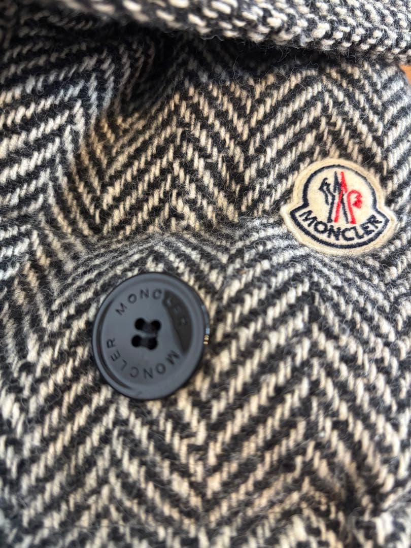 最終値下げ‼️限定特価‼️美品MONCLER ダウンベスト　ファー付フード付サイズ2
