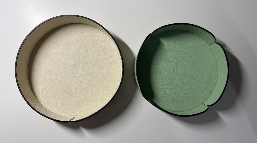 新品・未使用【ROLEX（ロレックス）レザー製のトレイ２種セット】