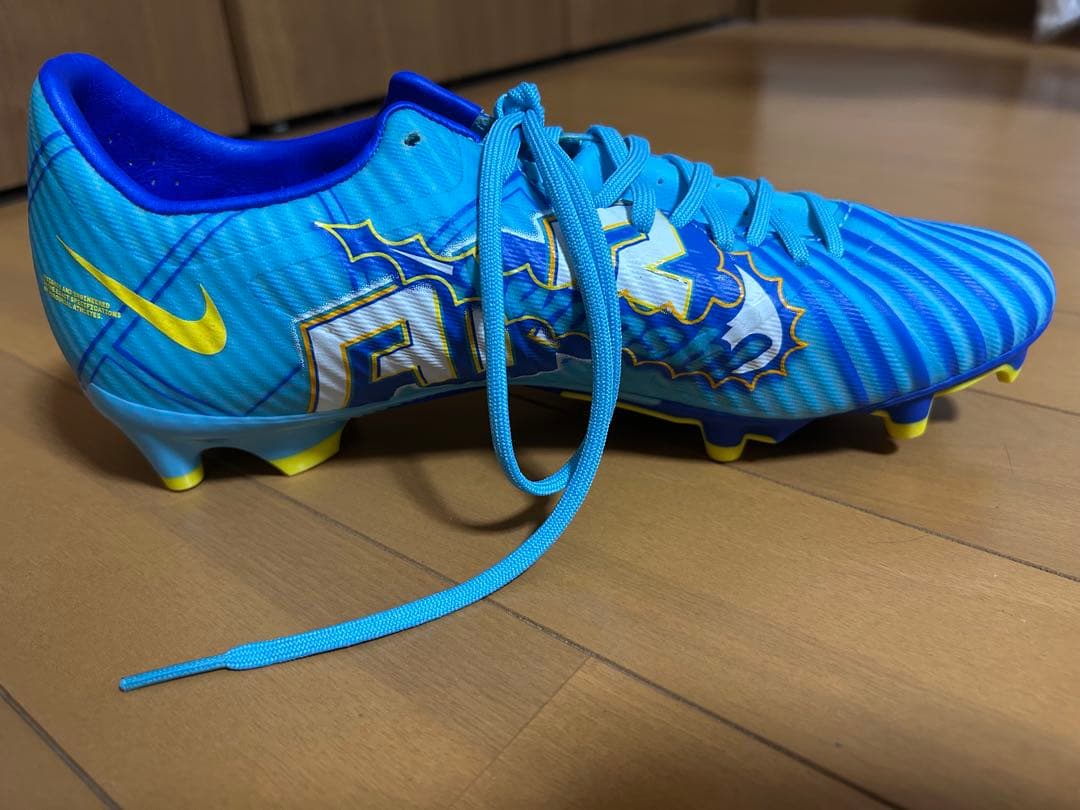 新品☆Nike サッカーシューズ
