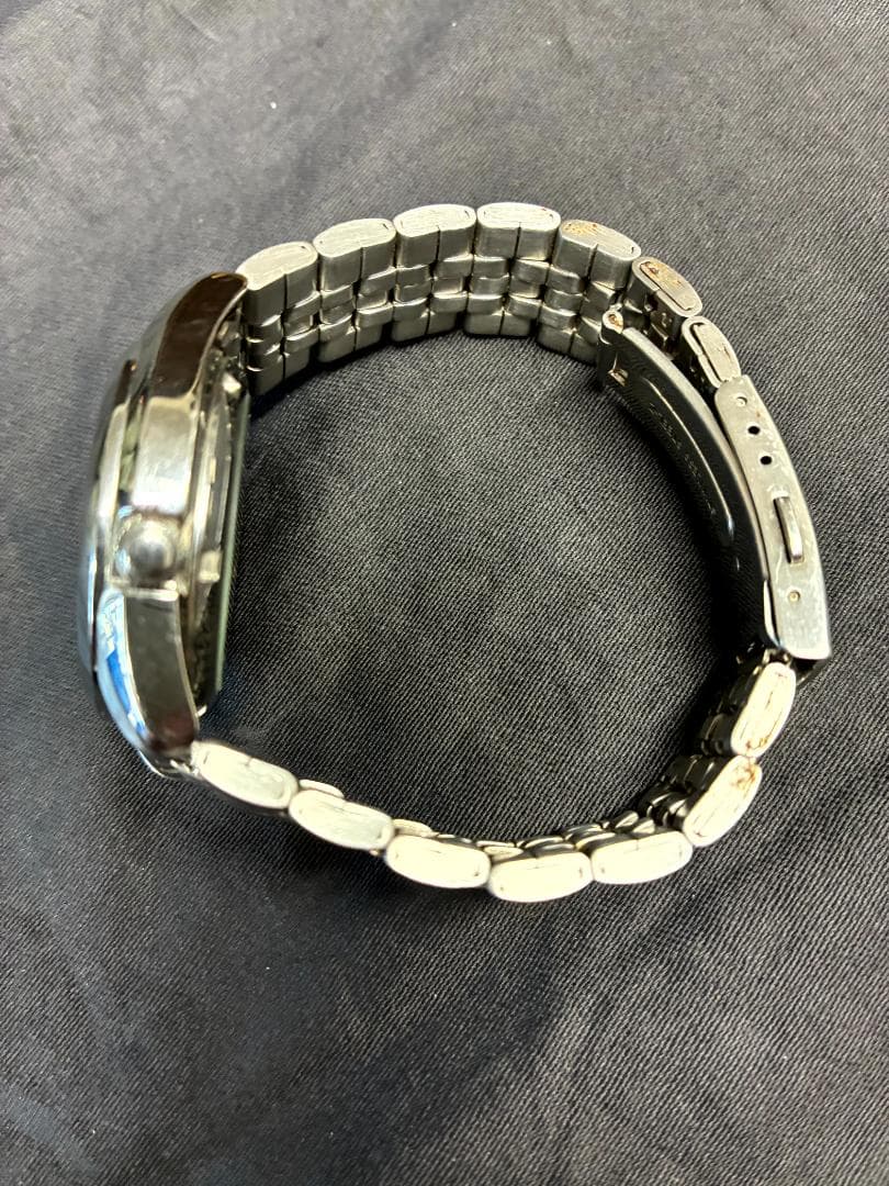 SEIKO５ 自動巻き 21ジュエル 黒文字盤