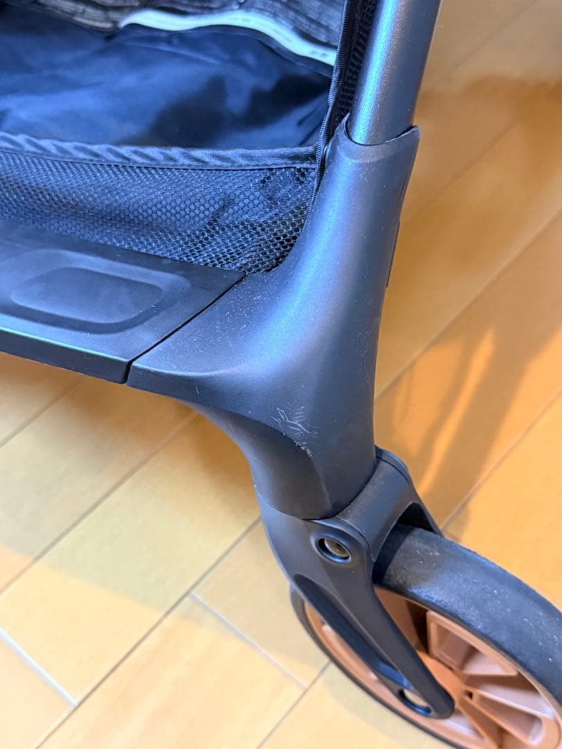 西松屋シンコンパクトベビーカーβ