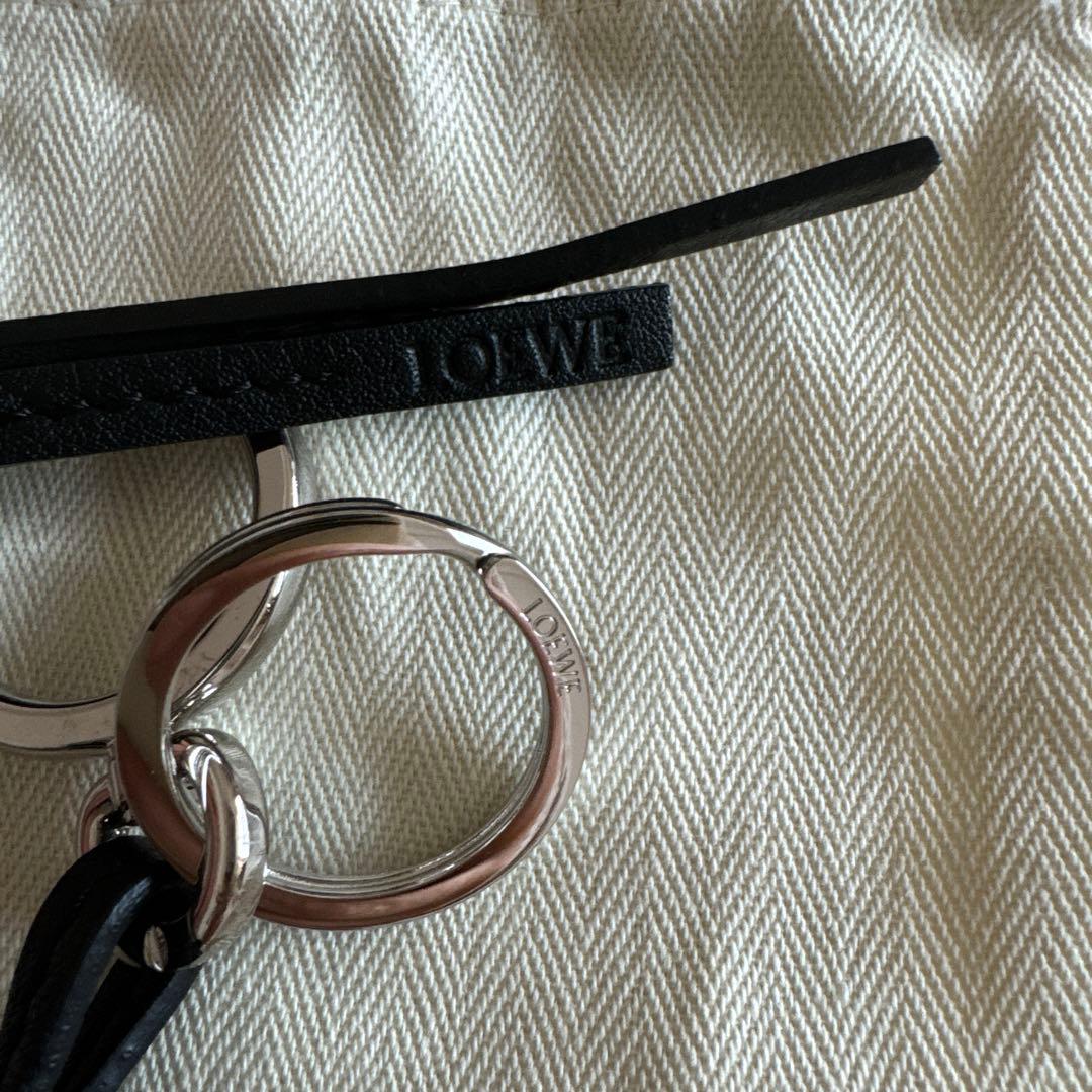 LOEWE ロエベ アナグラム バッグチャーム キーリング シルバー