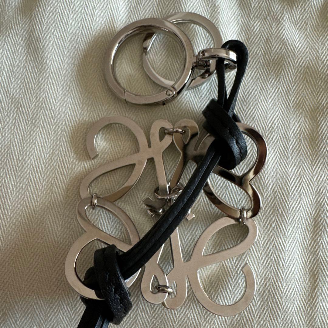 LOEWE ロエベ アナグラム バッグチャーム キーリング シルバー