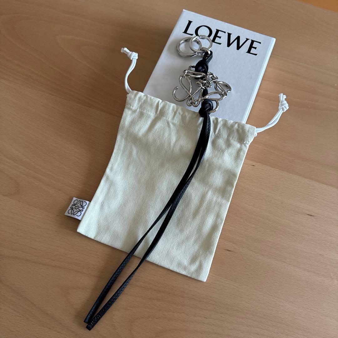 LOEWE ロエベ アナグラム バッグチャーム キーリング シルバー