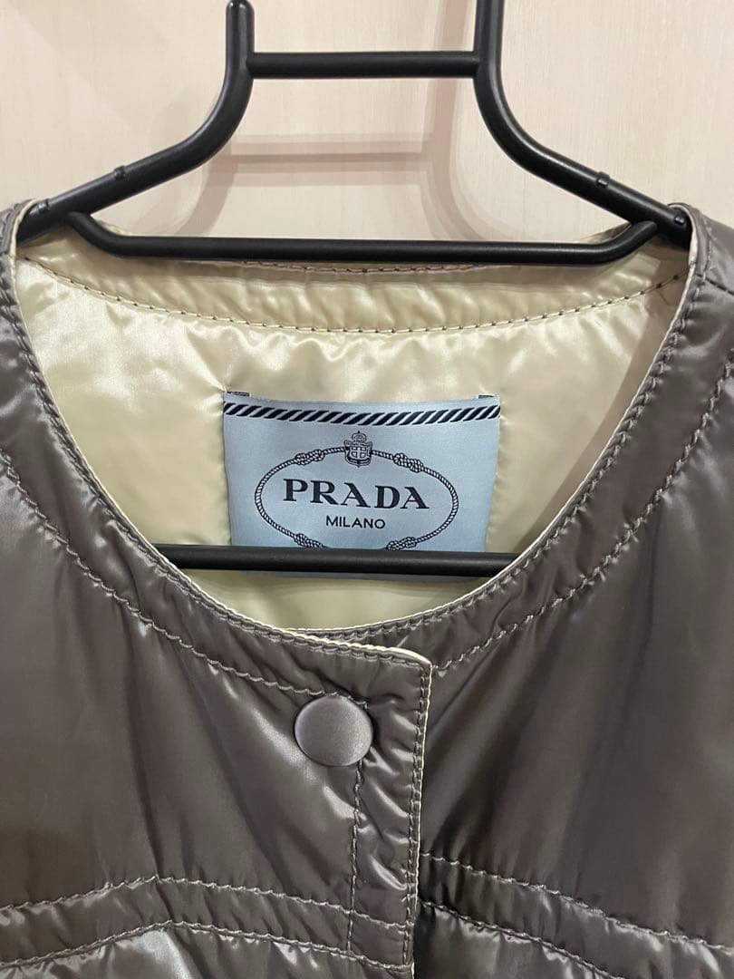 PRADA グレー ダウンジャケット