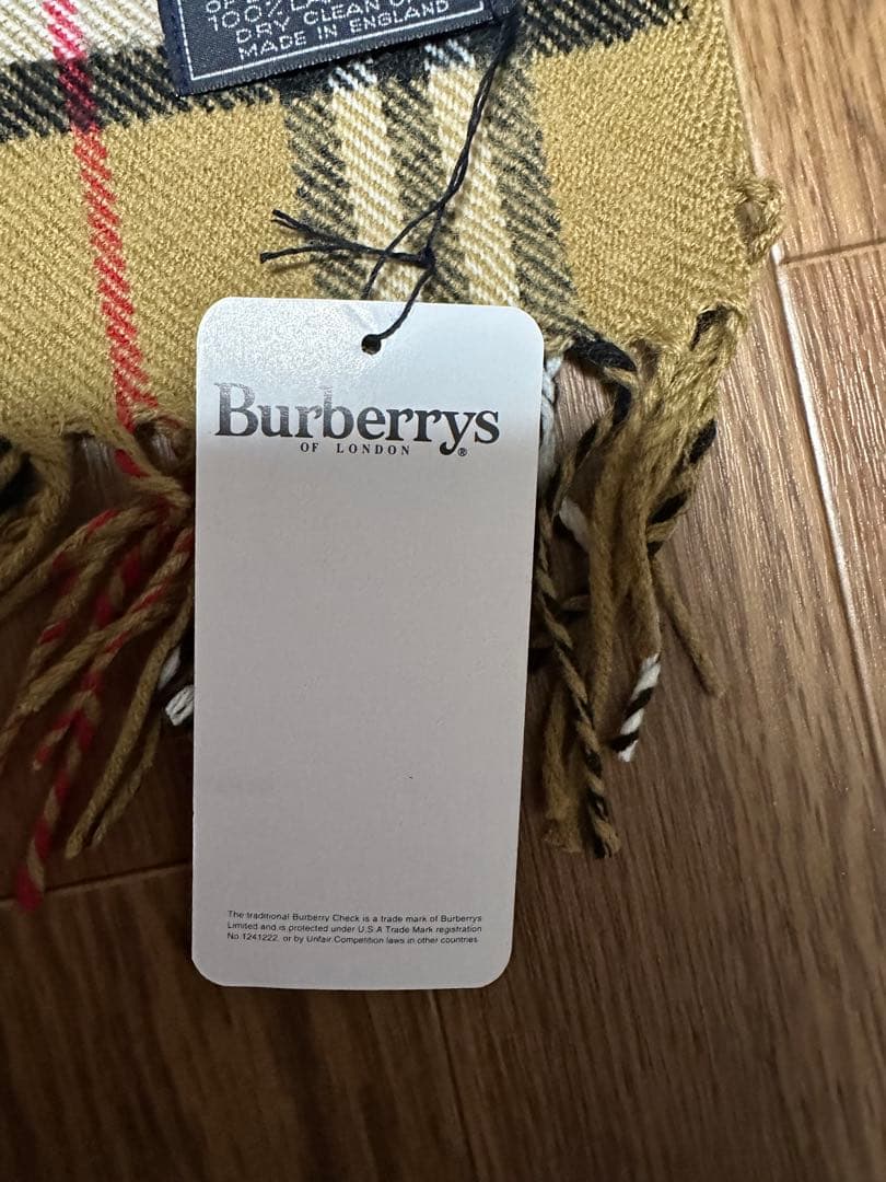 Burberryマフラー　新品　未使用　タグ付き　イングランド製
