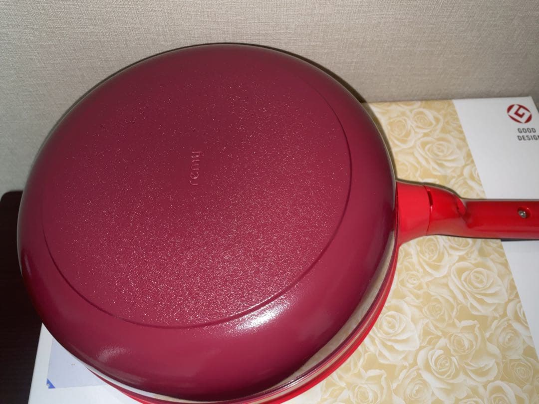レミパンプラス 新品未使用　remy pan＋　RHF-302 レッド