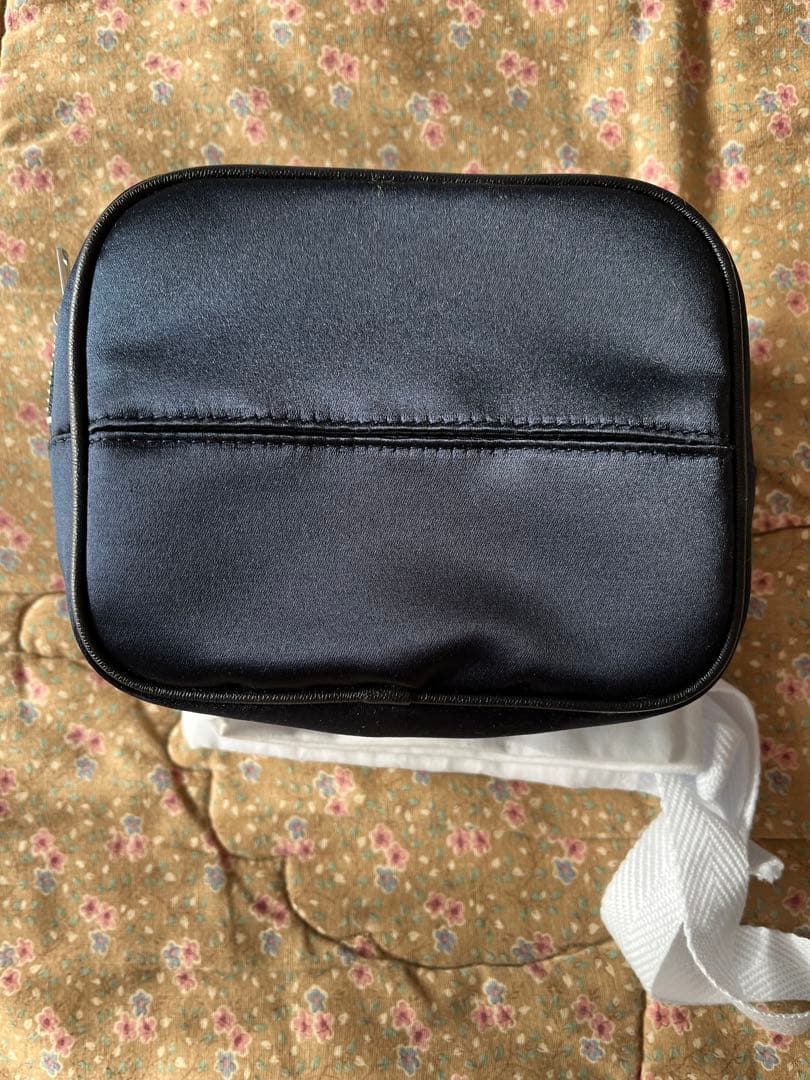 【美品】LUDLOW ラドロー うさぎモチーフティッシュケース付きポーチ