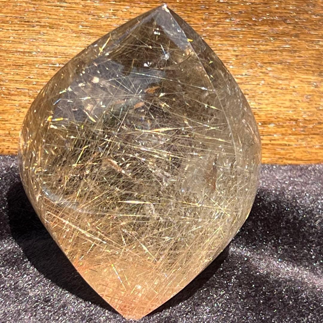 ✳️☆極上の透明度に煌めき抜群のルチル☆ゴールドルチル 雫型 天然石 磨き石 原石