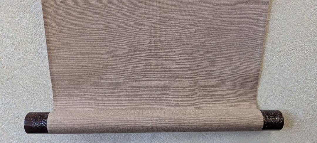 上品な立雛図 掛軸 髙嶺筆 肉筆 絹本 陶器軸【桃の節句・雛祭り】