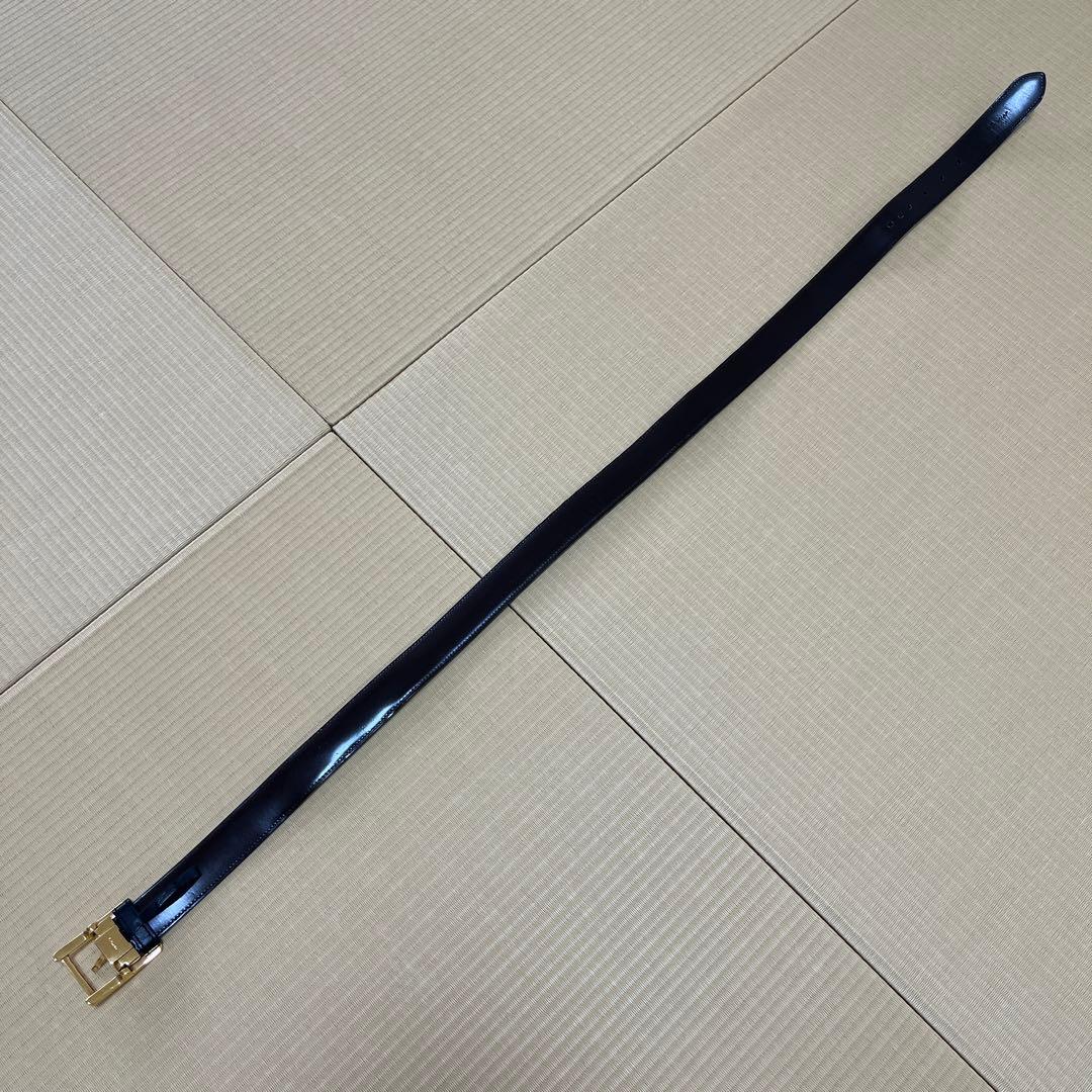 Cartier 黒ベルト 金色バックル