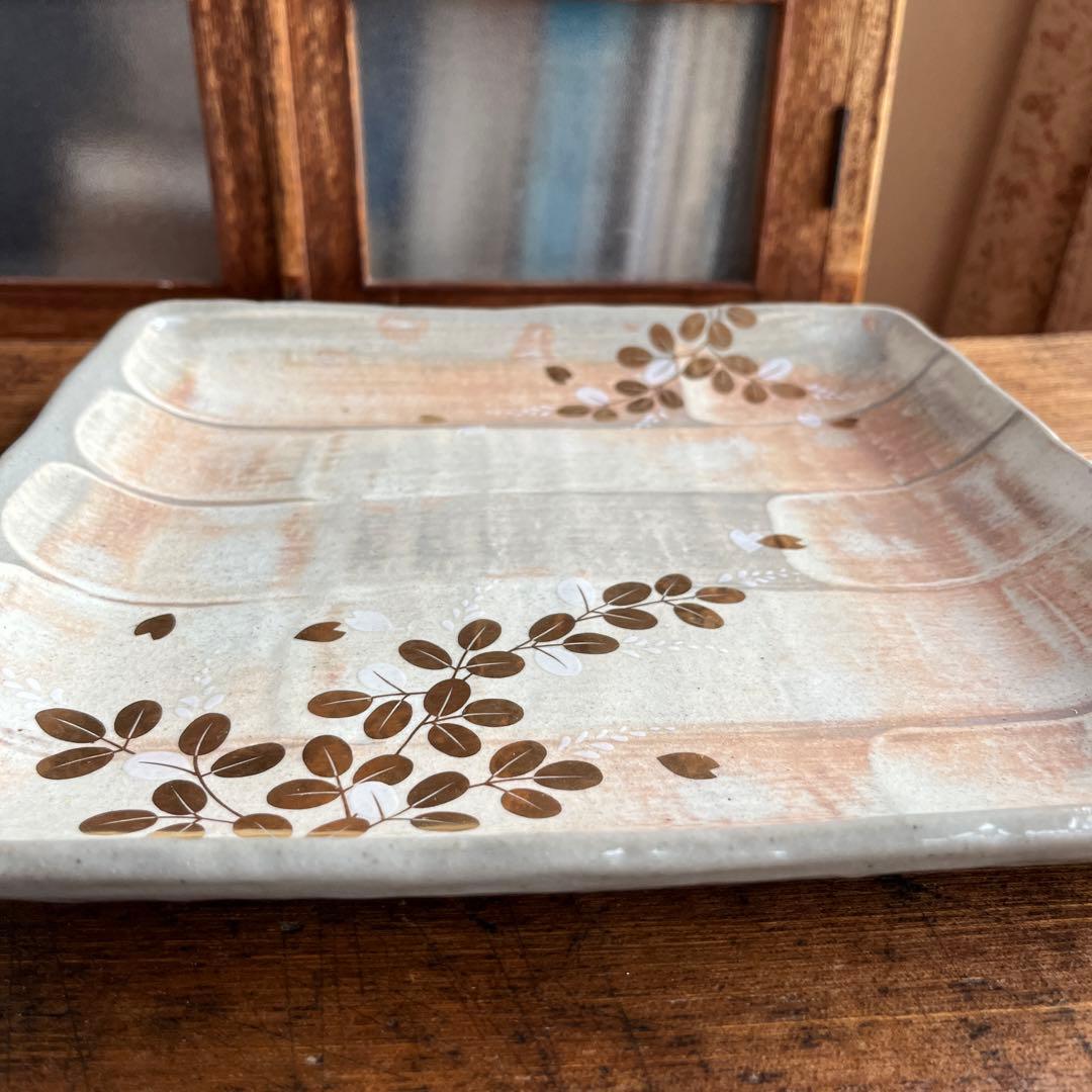 たち吉 盛皿 平安橘吉 金彩草花 約30cm×30cm