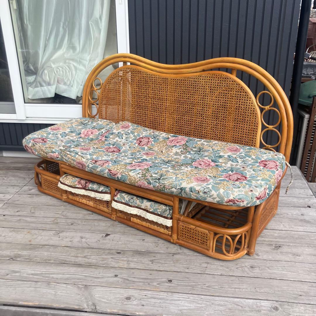 昭和レトロ 花柄ラタンチェア 2人掛けソファー 収納付き 古家具 ビンテージ