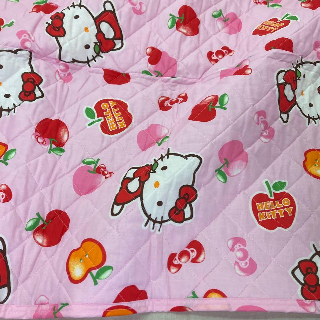 【2006年製】サンリオ　ハローキティ　敷きパッド　シーツ　リンゴ　アップル