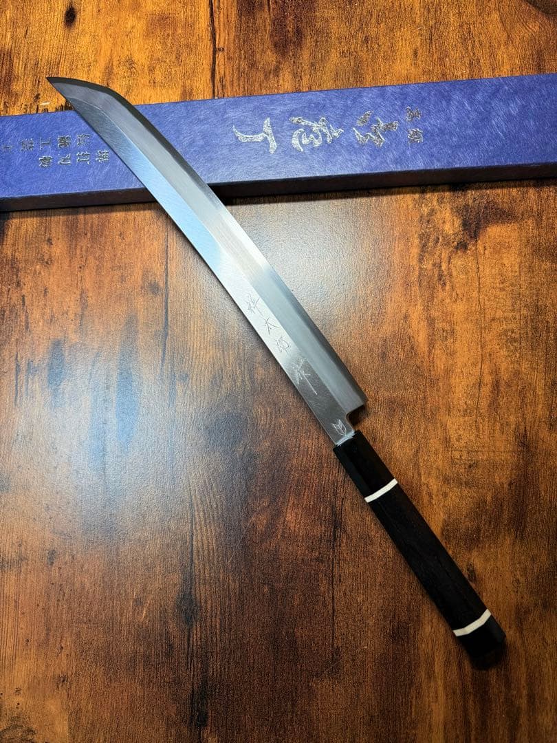 【堺打刃物】祥太郎作　蛸引 先丸 包丁　尺　銀三鋼　鬼反り黒檀八角水牛柄