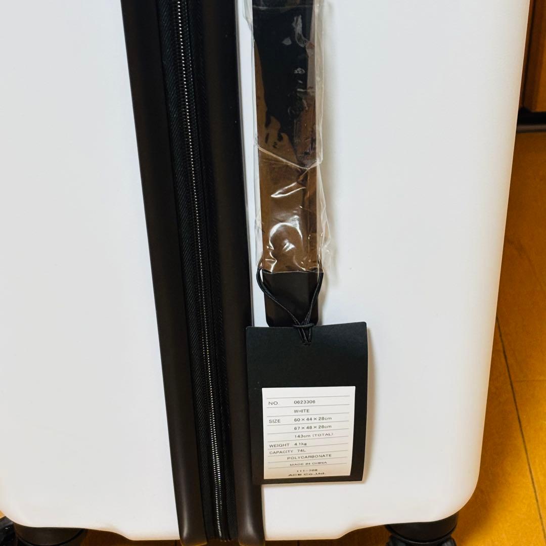 【未使用】ACE ホワイト　スーツケース　4輪　大型　74L コーナーストーンＺ