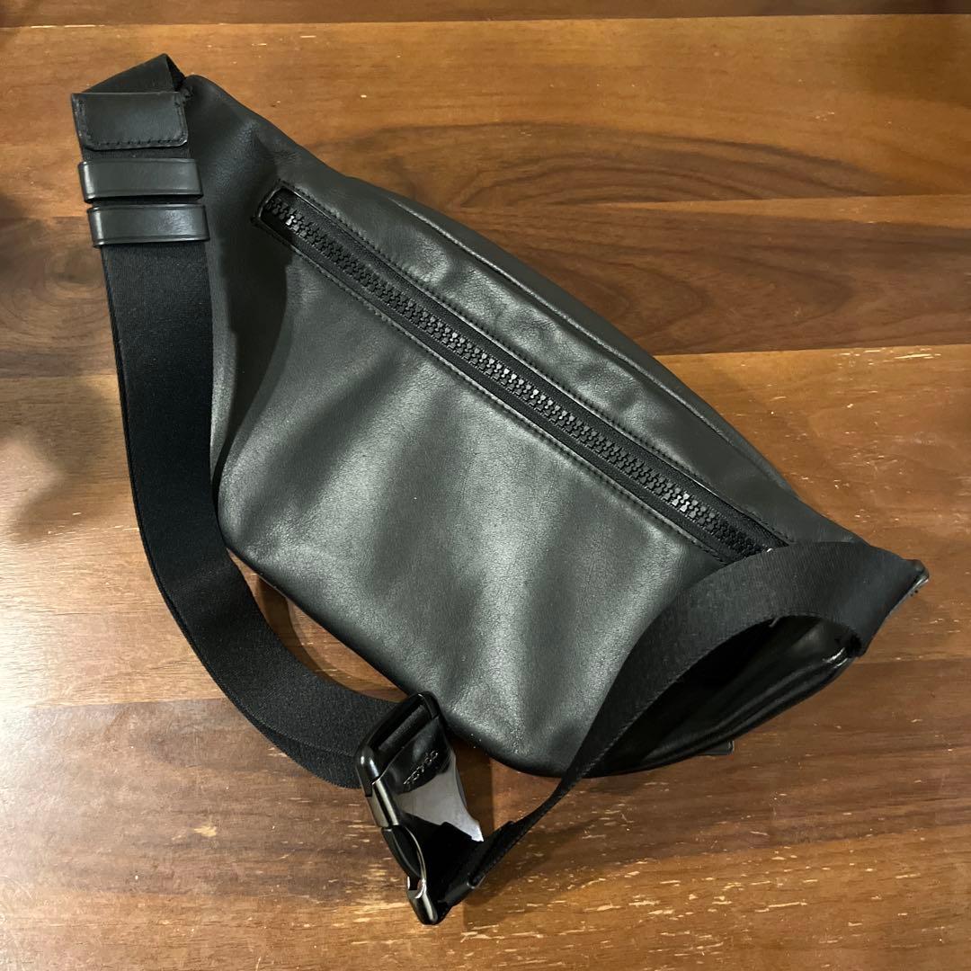 A*A様 コーチ COACH C2716 レーザーベルトバッグ ボディバッグ