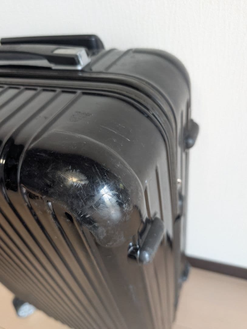 【週末限定割引】RIMOWA ブラック キャリーケース サルサデラックス