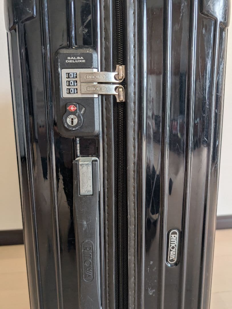 【週末限定割引】RIMOWA ブラック キャリーケース サルサデラックス
