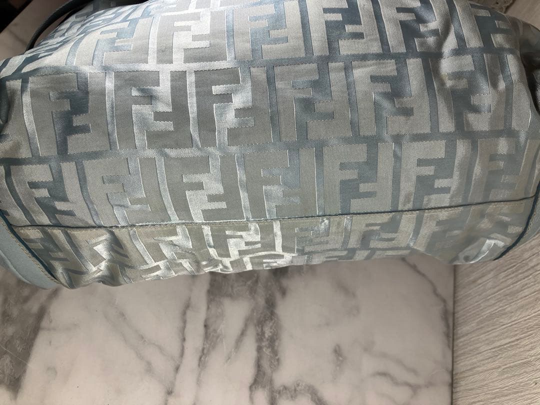Fendi ロゴ入り トートバッグ ライトブルー