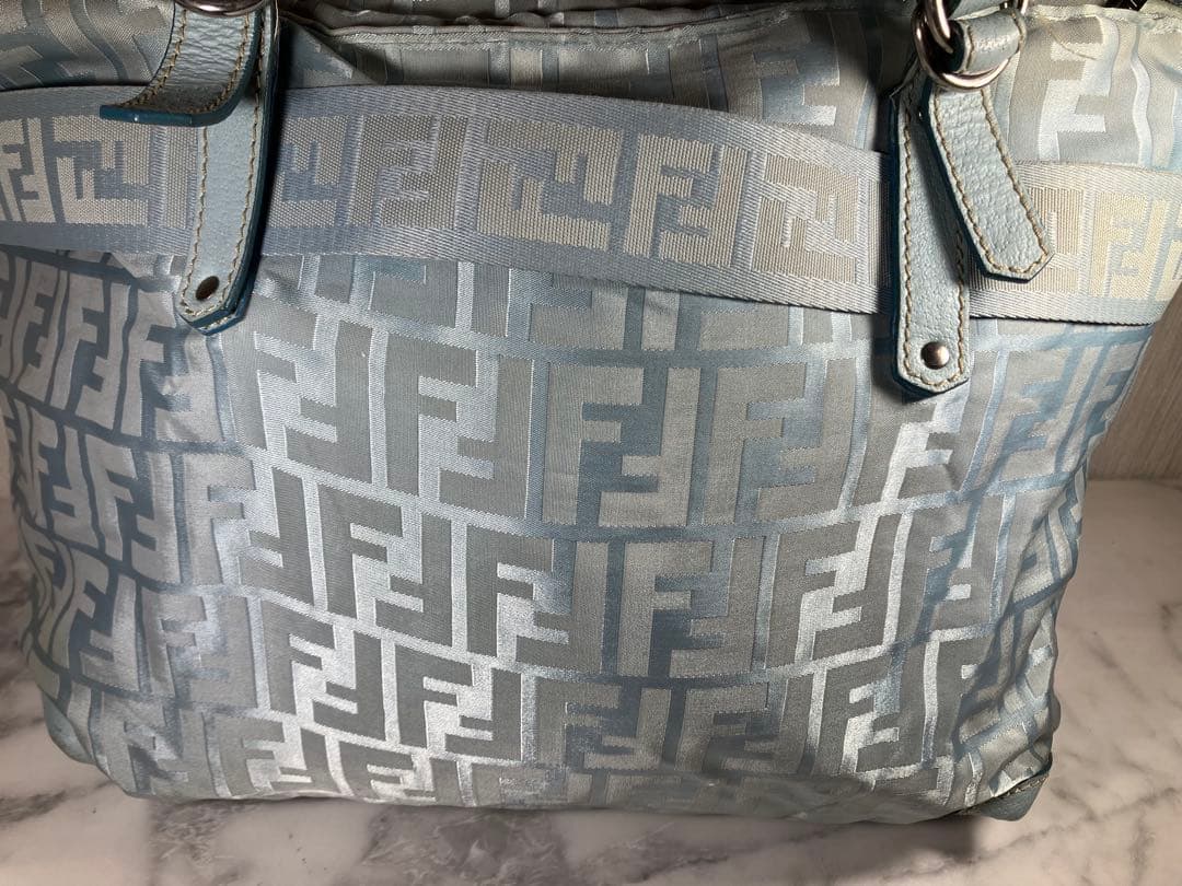 Fendi ロゴ入り トートバッグ ライトブルー