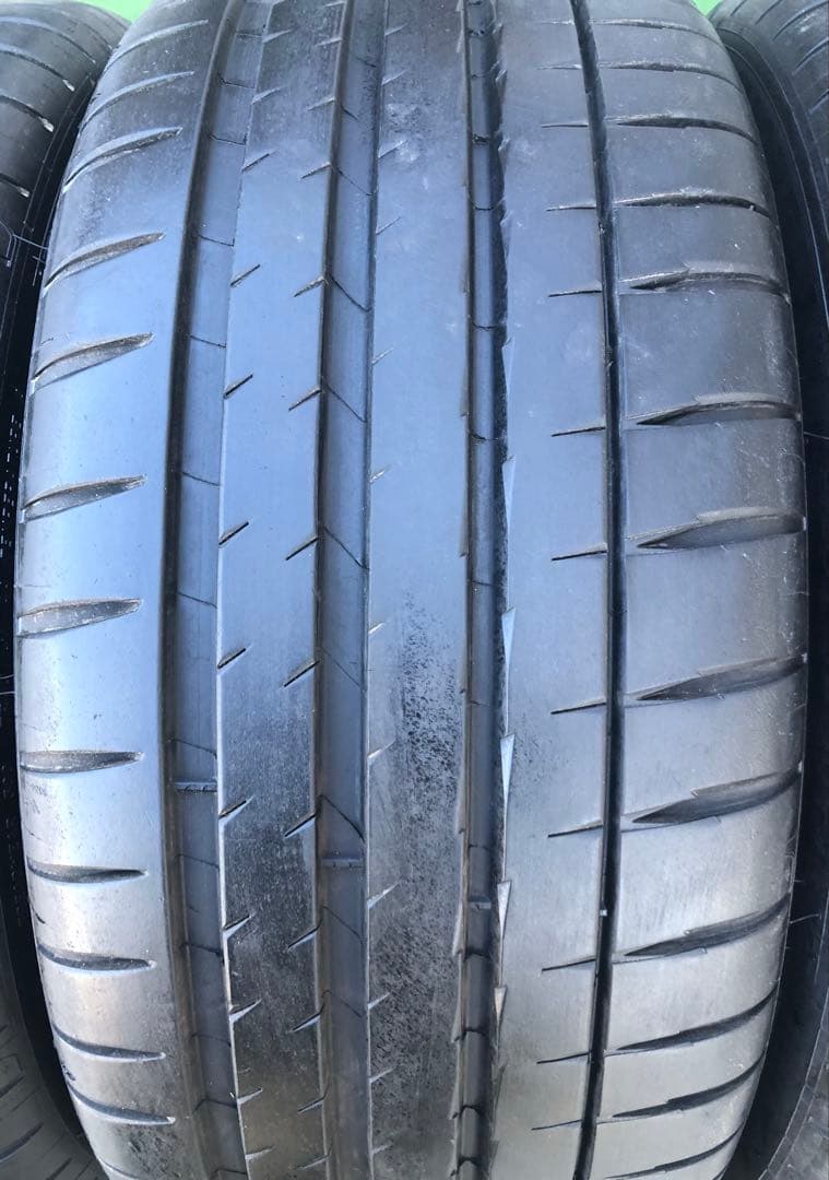 235/40 R18、MICHELIN 4S、2024年