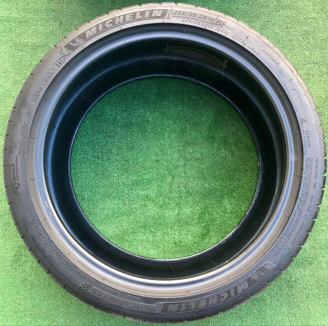 235/40 R18、MICHELIN 4S、2024年