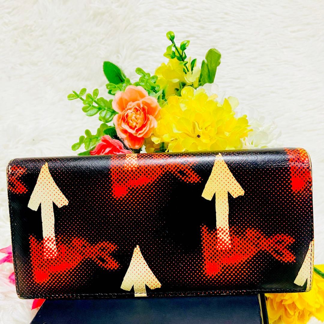 コラボ✨PRADA✨プラダ✨二つ折り財布✨ラビット✨ジェームスジーン✨ウサギ✨