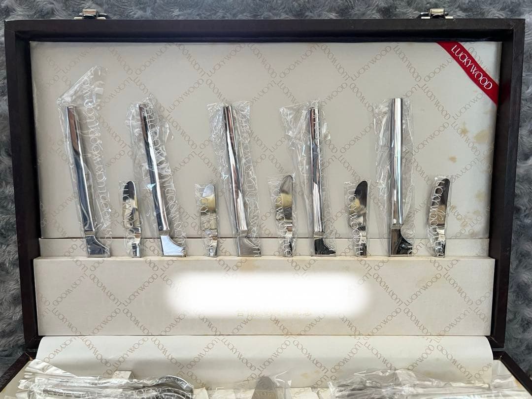 ラッキーウッド　カトラリーセット　スカンジナビア　ディナーセット〈51本セット〉