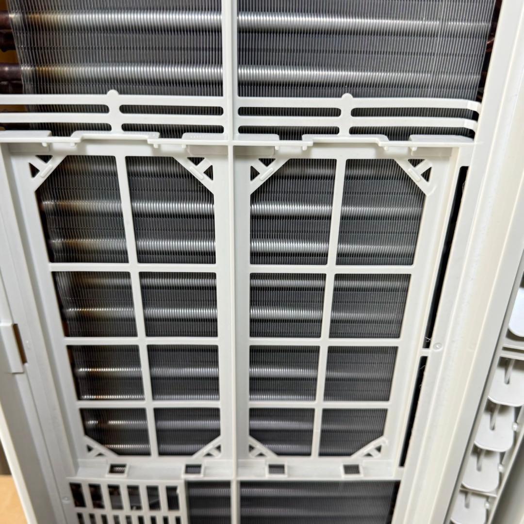 コロナ 窓用エアコン【～8畳】CW-1822R 窓枠/リモコン付き　2022年製