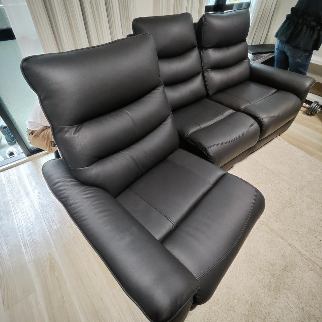 大阪市内配送無料 ニトリ 電動リクライニングソファ（Nビリーバ3）テーブルセット