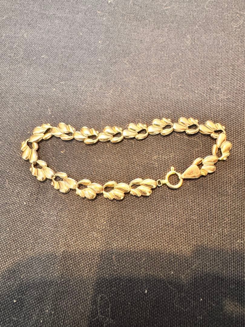 リーフモチーフ プラチナ　ブレスレット