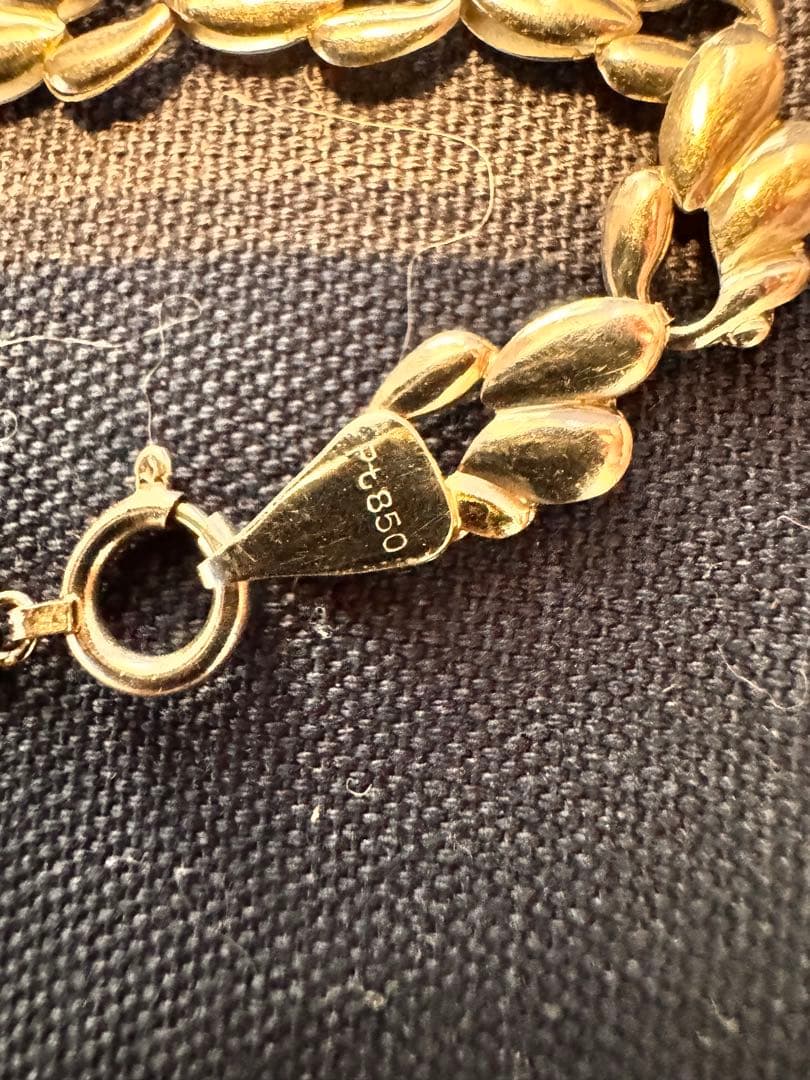 リーフモチーフ プラチナ　ブレスレット