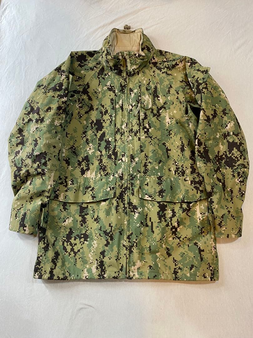 US NAVY放出品　PARKA WORKING Type III ゴアテックス