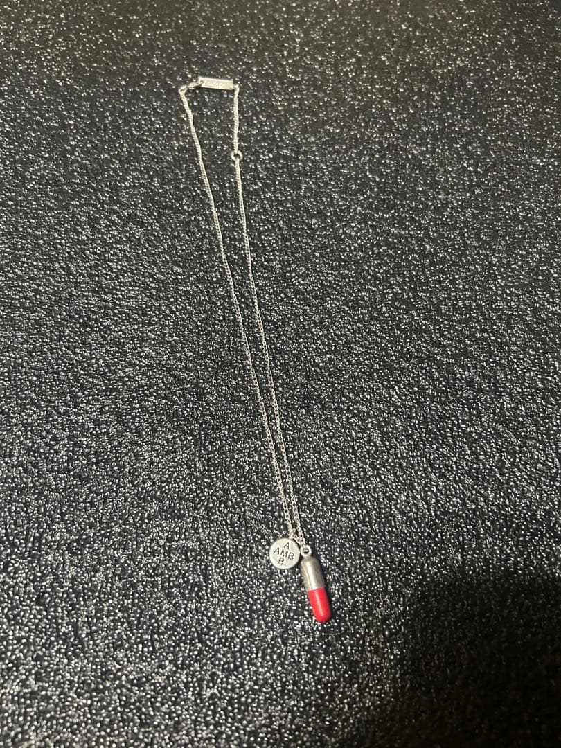 アクセサリー AMBUSH PILL CHARM NECKLACE 2