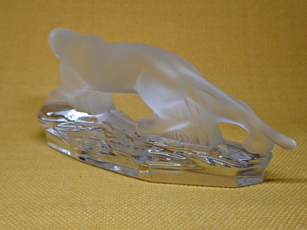 【美品】トラ　豹　ドイツ　クリスタルガラス　置物　工芸品　美術品　A1558