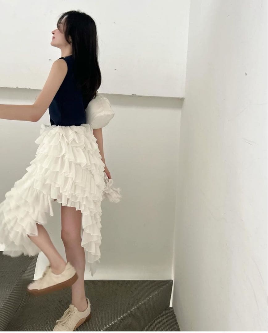 Bibiy. COLENNE SKIRT WHITE スカート　フリル