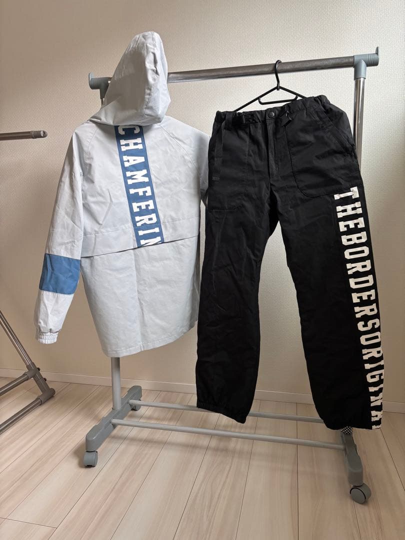 スノーボードウェア（もちろんスキーでもOK〕）