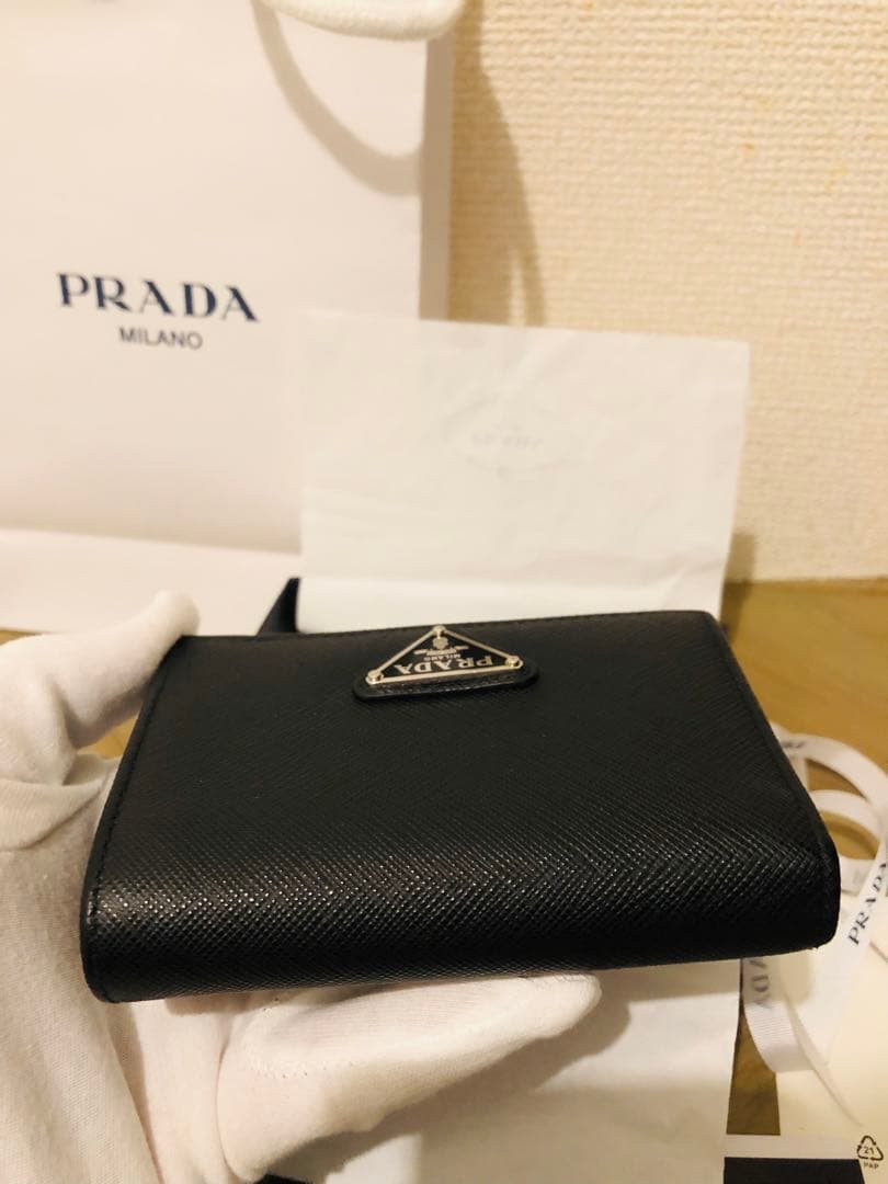 PRADA プラダ サフィアーノ 二つ折り財布 1MV021 ブラック