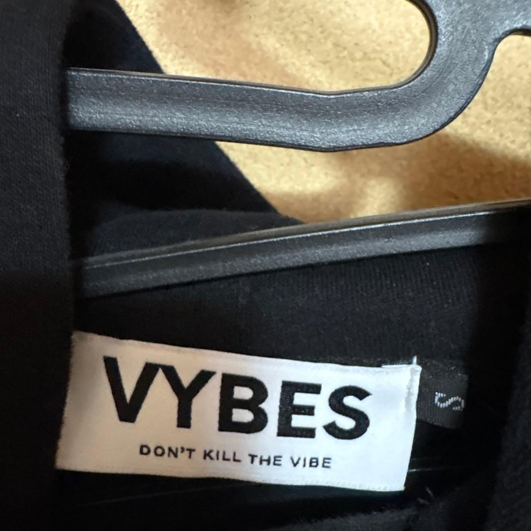 VYBES パーカー