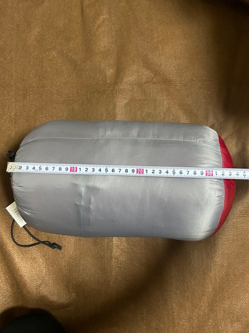 NANGA 寝袋・シュラフ 赤　新品未使用　600STD