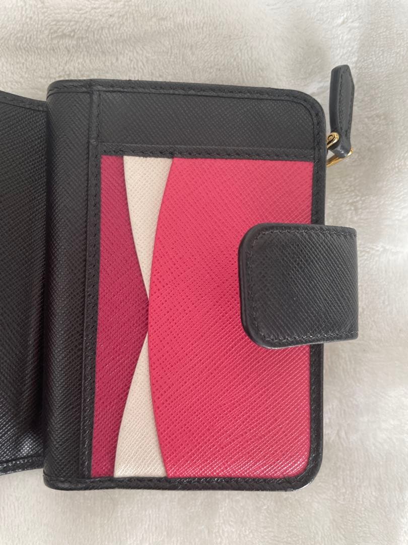 PRADA サフィアーノレザー 二つ折り財布 マルチ ピンク