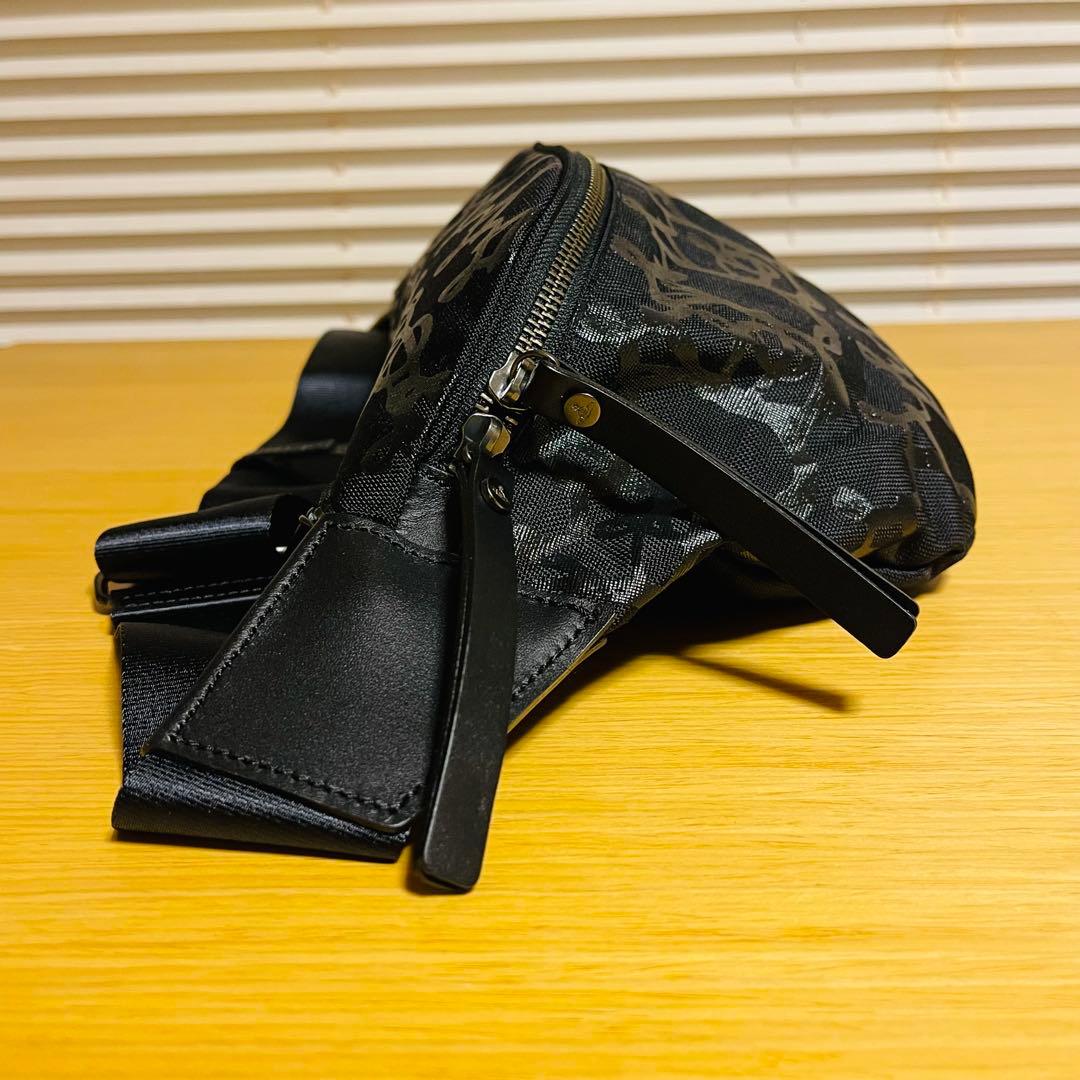 【riomm】Vivienne Westwood ボディーバッグ