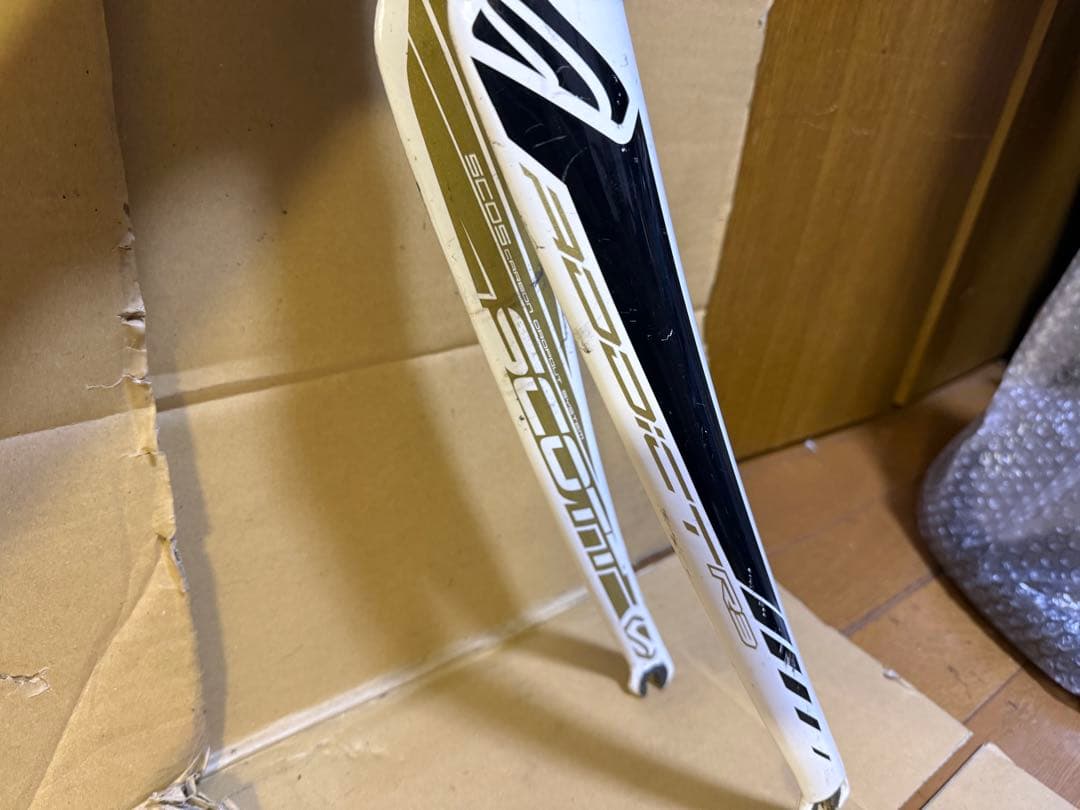 SCOTT ADDICT R3 フルカーボン　ロードバイク　フレームセット