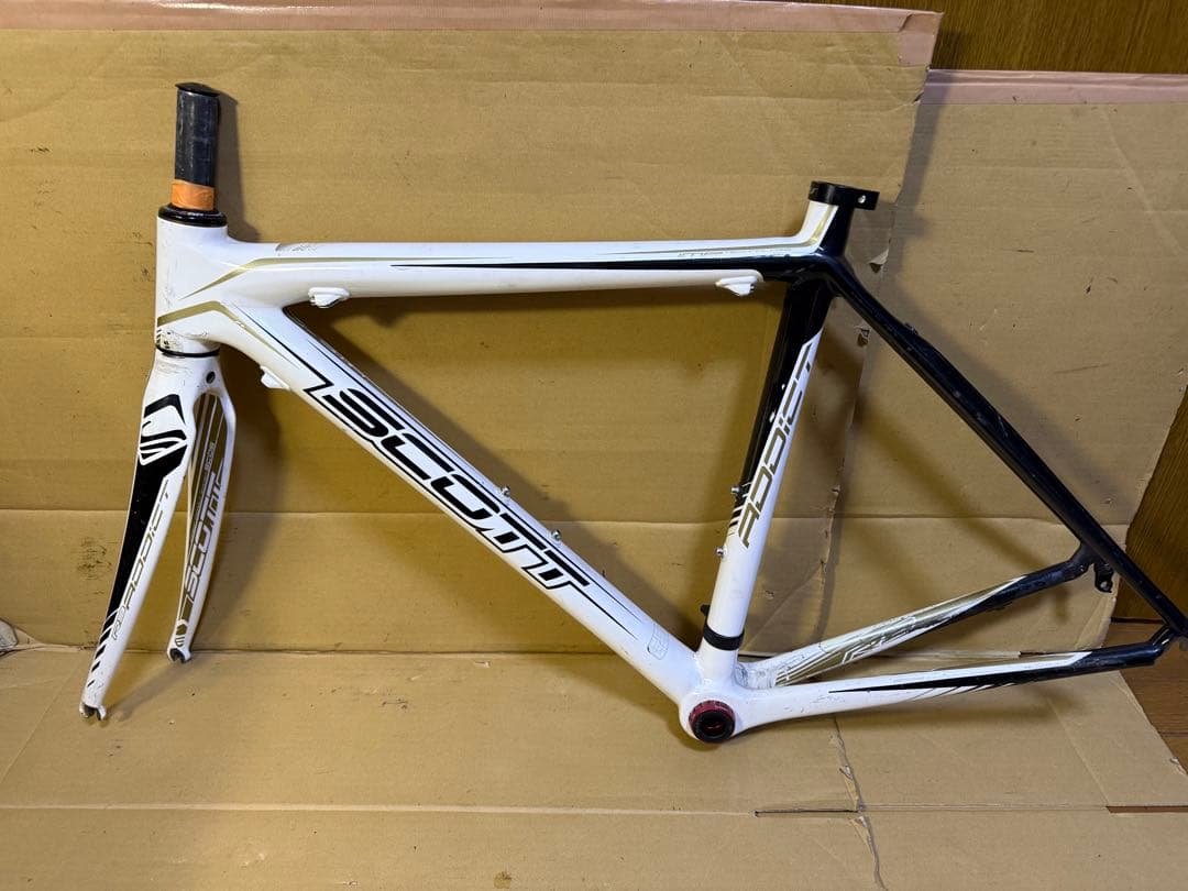 SCOTT ADDICT R3 フルカーボン　ロードバイク　フレームセット