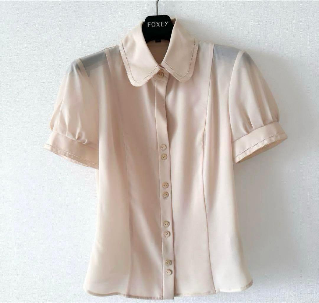 FOXEY ベージュ 半袖シャツ