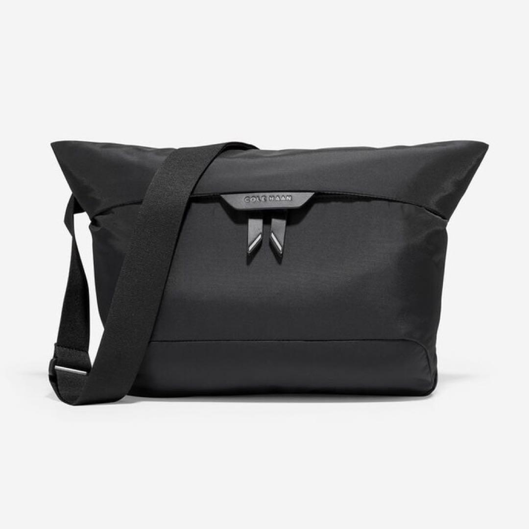 COLE HAAN ブラック セントラル スリングバッグ