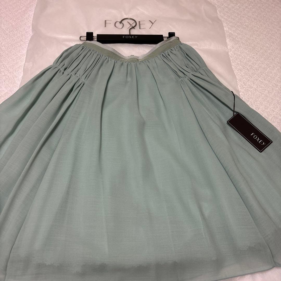 ♡FOXEYギャザーフレアミントスカート♡ 38サイズ　新品