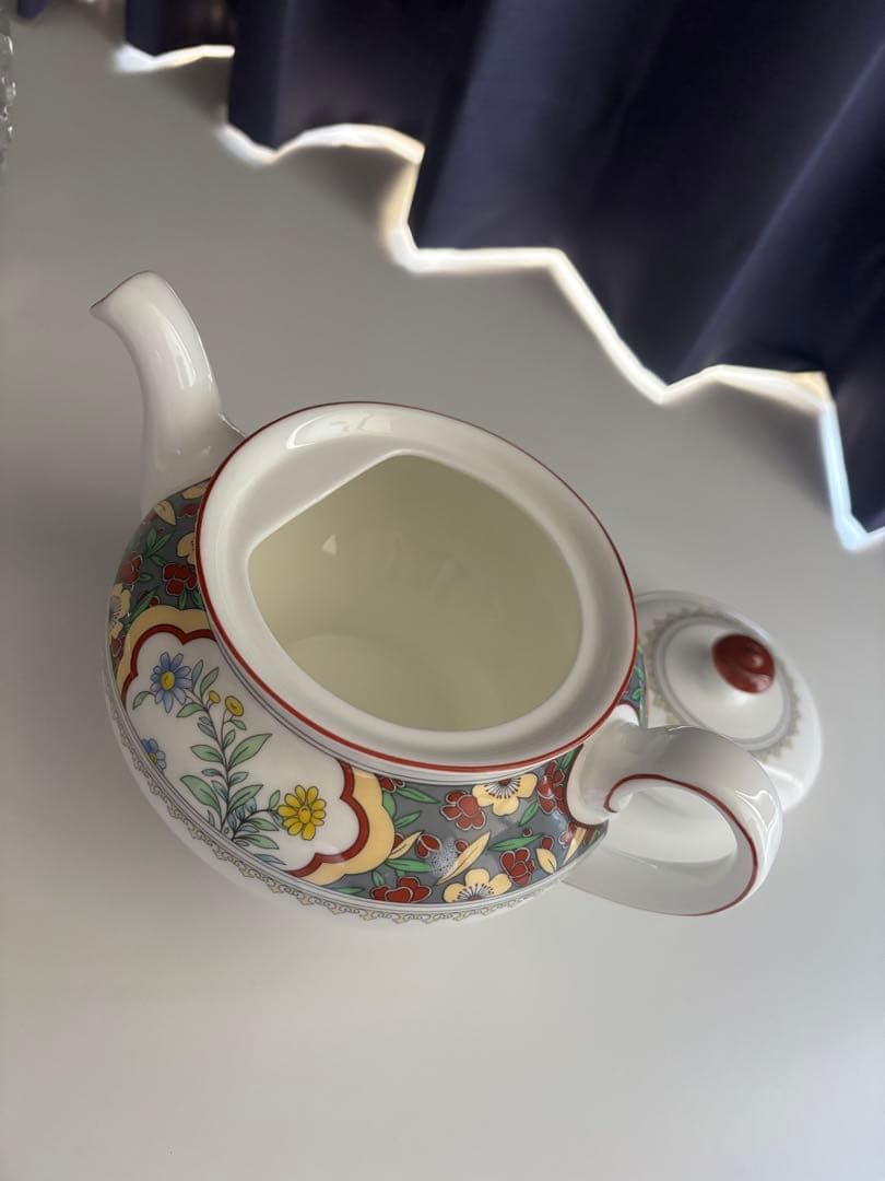 ミントン・アジアンフラワー・ティーポット、廃盤品になります。家庭保管品です。