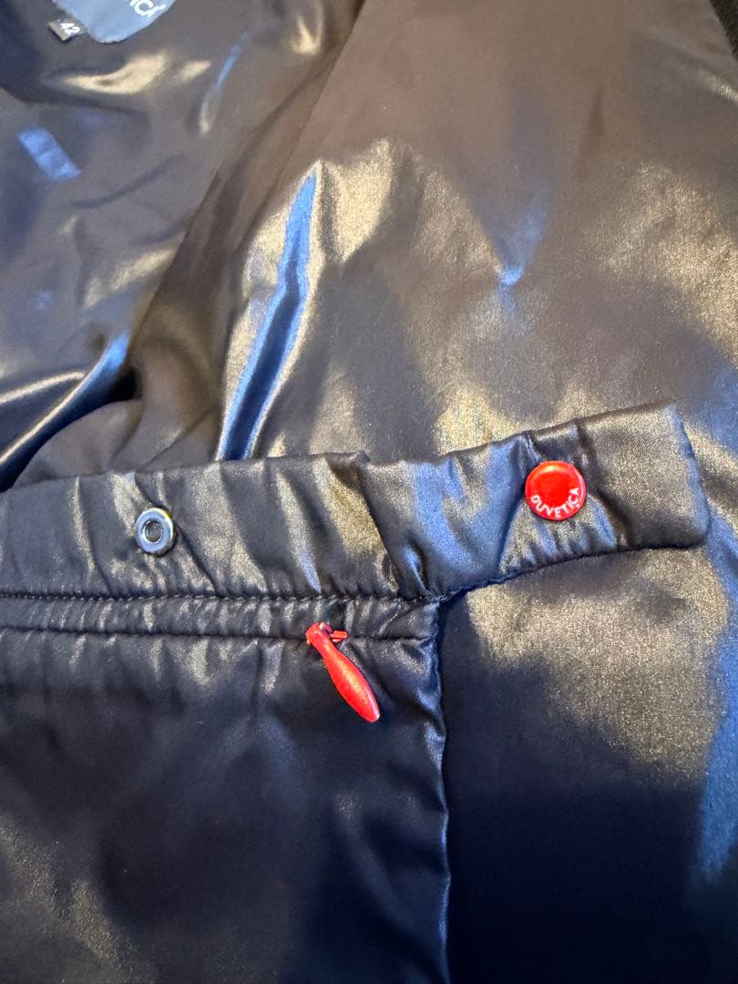 DUVETICA フード付き ブラックダウンジャケット サイズ42